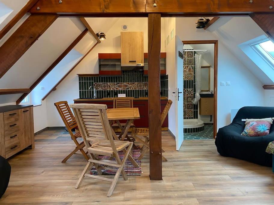 Maison Du Cap Lihou, Duplex Au 1Er Et 2Eme Etage Mansarde, Quartier Historique, Γκρανβίλ Εξωτερικό φωτογραφία